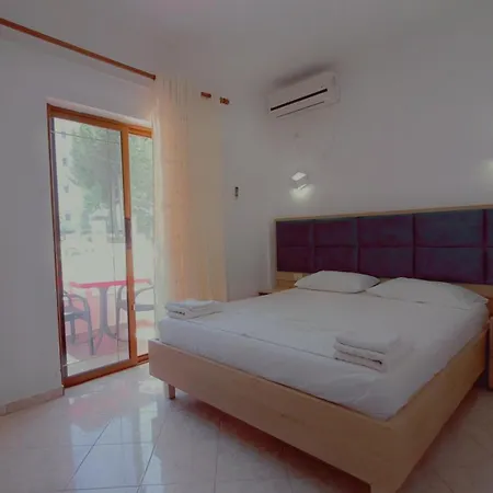 Vathi Hotel 3*