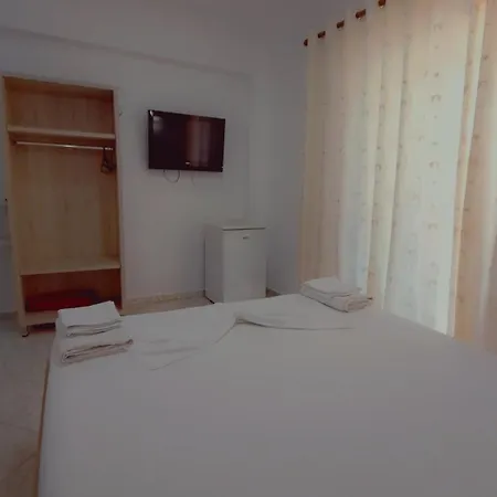 Hotel Vathi 3*
