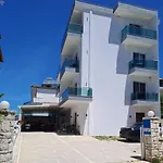 Vathi קסאמיל