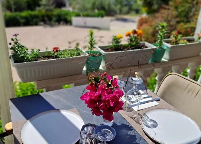 Vathi Hotel Ksamil